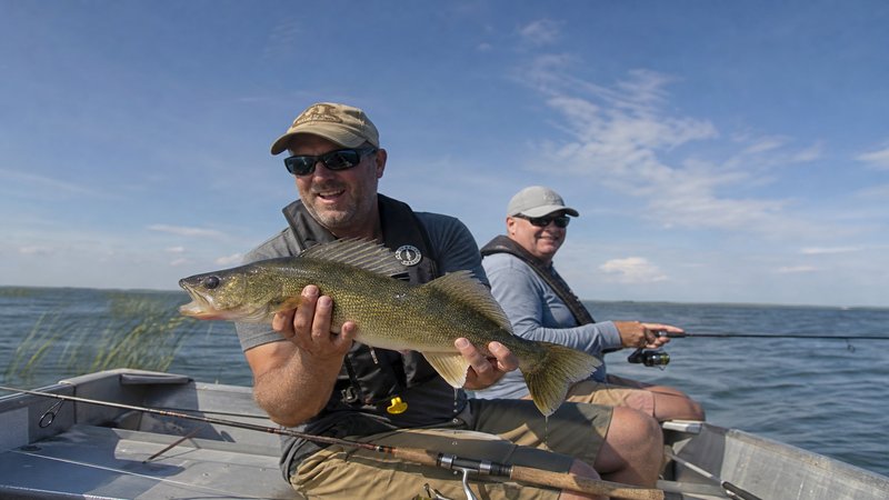 Fishing in Saskatchewan: The Complete Angler Blueprint to Waters, Seasons, and Tactics